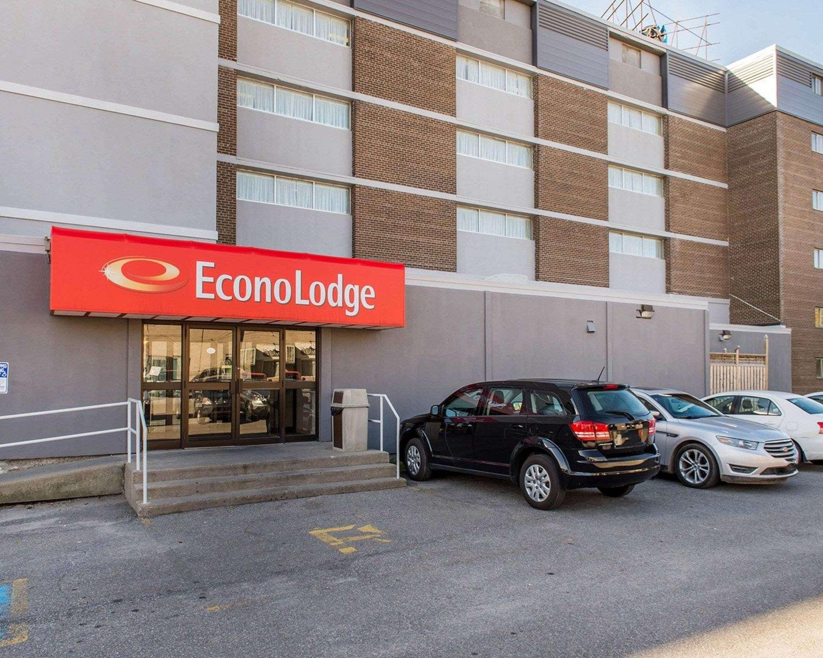 Econo Lodge Smiths Falls Exterior foto